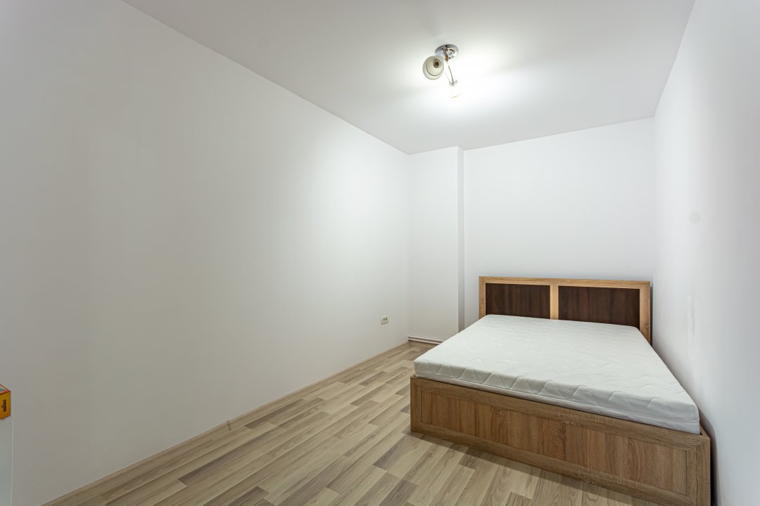  Bucurestii Noi - Chitila Apartament 3  cam la curte, + terasa