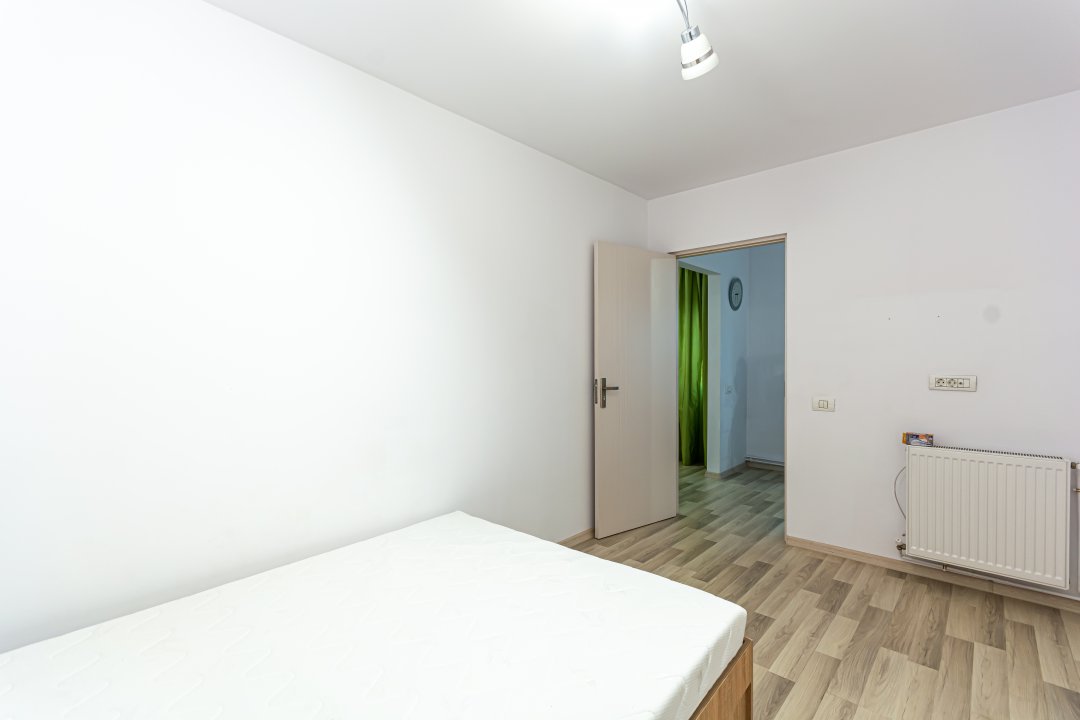  Bucurestii Noi - Chitila Apartament 3  cam la curte, + terasa