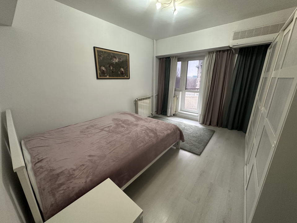 UNIRII-TRAIAN, 4 CAMERE LUX-130 MP, 4 balcoane!