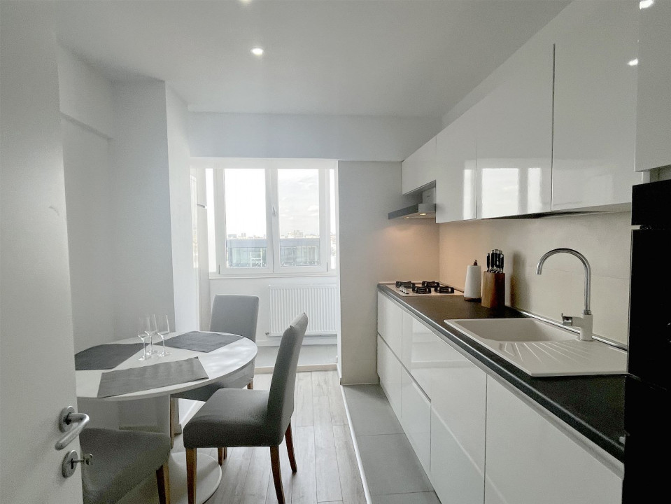 DECEBAL, 3 CAMERE LUX-95 MP!