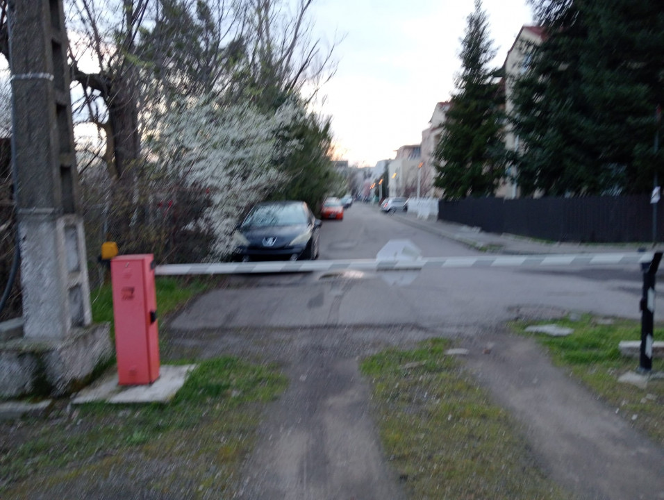 SUPER OCAZIE SE VINDE TEREN IN ZONA STARULESTI LANGA UN CARTIER DE VILE 