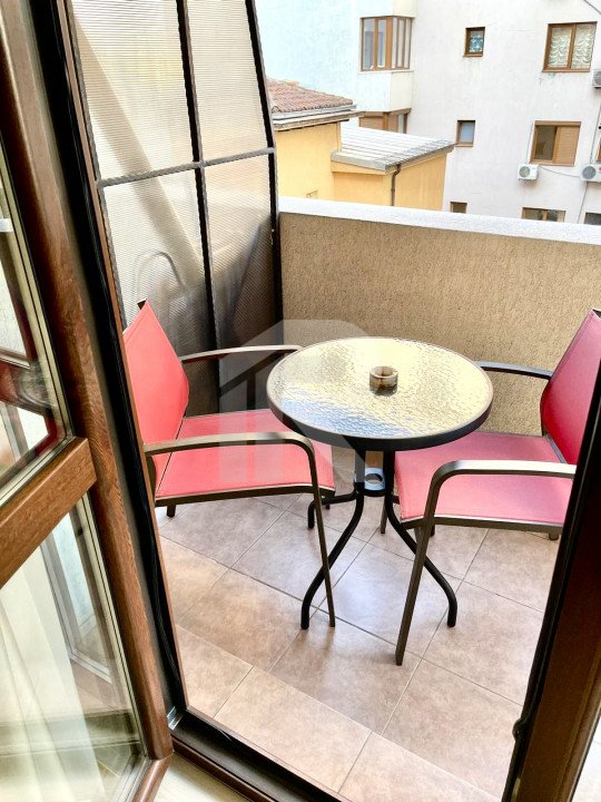 APARTAMENT 2 CAMERE IN INIMA CARTIERULUI EVREIESC ZONA POPA NAN 