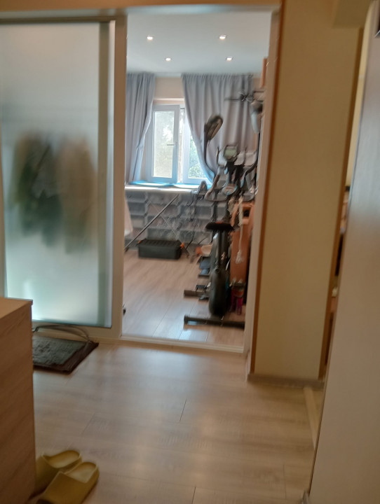 MEGA OCAZIE SE VINDE APARTAMENT DE 5 CAMERE IN ZONA TINERETULUI