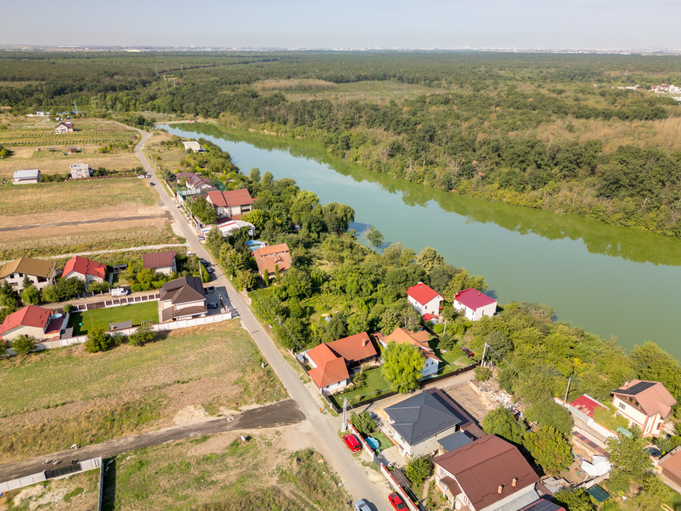 BRANESTI, TEREN 1400 MP, DESCHIDERE 32 MP, VEDERE LA LAC!