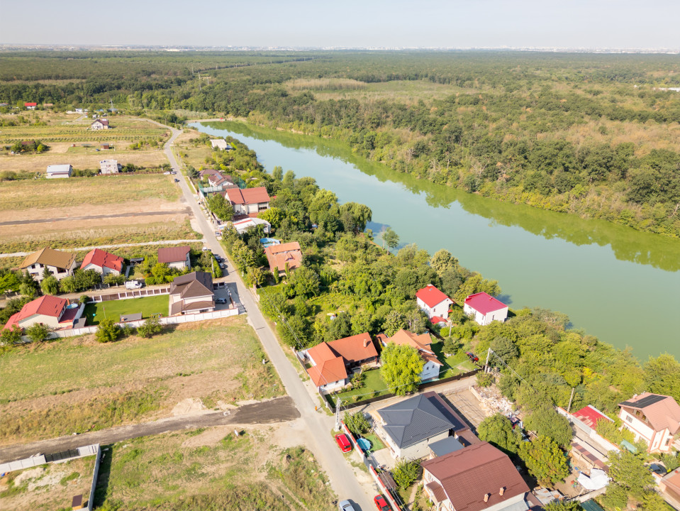 BRANESTI, TEREN 1400 MP, DESCHIDERE 32 MP, VEDERE LA LAC!