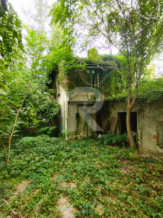 VAND TEREN IN COTROCENI STADAL 1150 MP + 3 VILE RENOVABILE LA CEL MAI BUN PRET