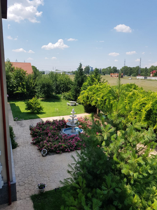 VAND VILA DUPLEX DE LUX 800 MP UTILI SI 1130 MP TEREN LANGA LACUL CERNICA 