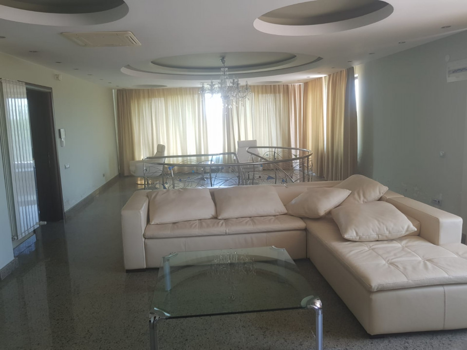 VAND VILA DUPLEX DE LUX 800 MP UTILI SI 1130 MP TEREN LANGA LACUL CERNICA 