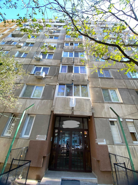 VAND APARTAMENT 3 CAMERE DECOMANDAT 70mp IN ZONA RAHOVA-MARGEANULUI 