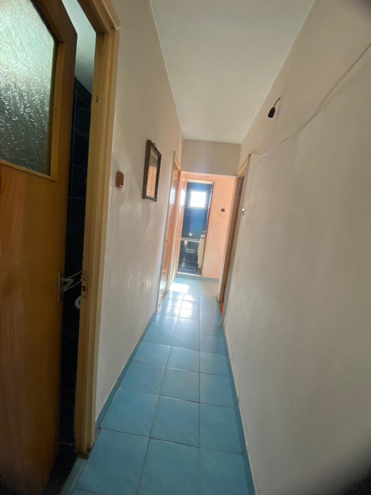 VAND APARTAMENT 3 CAMERE DECOMANDAT 70mp IN ZONA RAHOVA-MARGEANULUI 