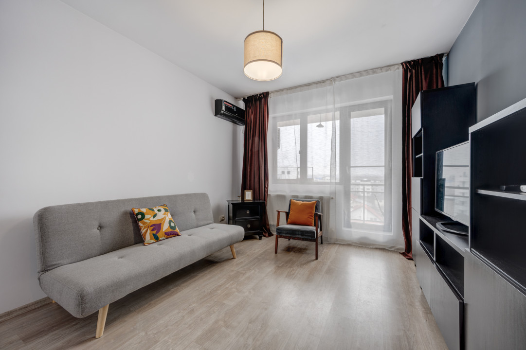 Apartament complet mobilat si utilat - decomandat - loc de parcare suprateran 