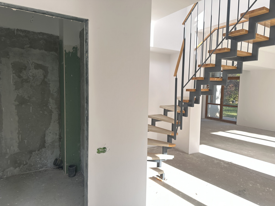 CORBEANCA-PARADISUL VERDE, VILA P+E+M 507 MP, LOT 1095 MP, LA PADURE!