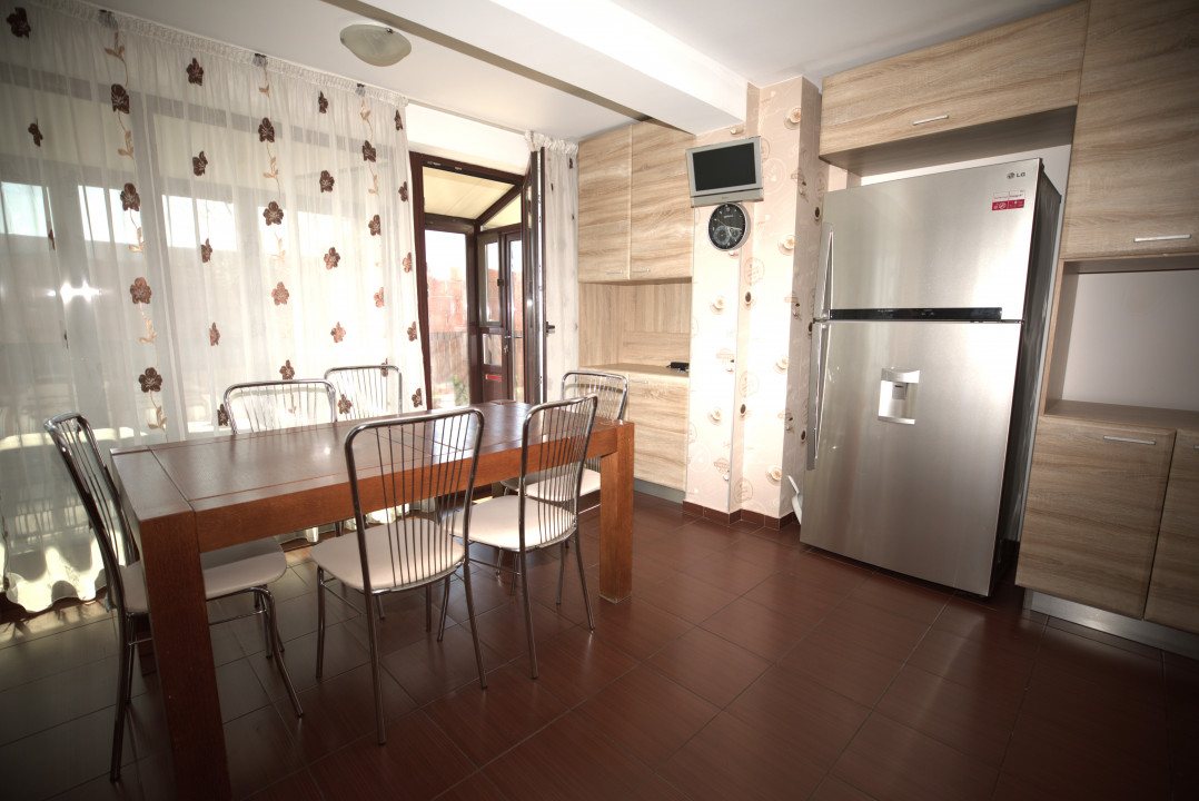 Casa cu Piscina Tamasi Corbeanca
