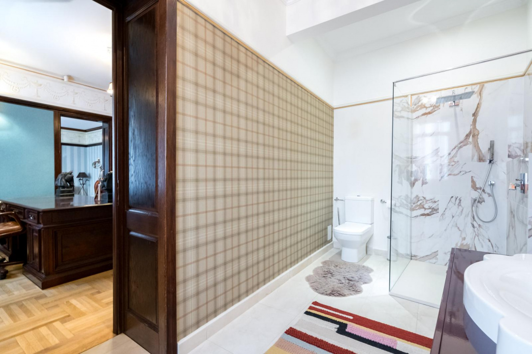 ARMENEASCA, APARTAMENT LUX-190 MP!