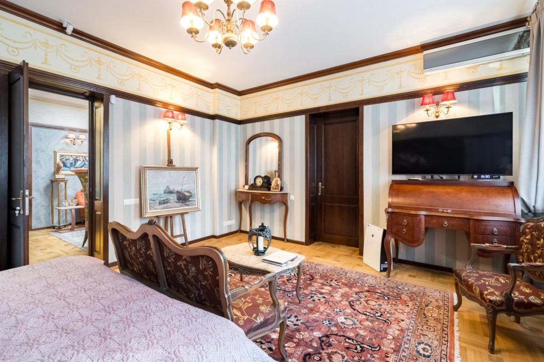 ARMENEASCA, APARTAMENT LUX-190 MP!