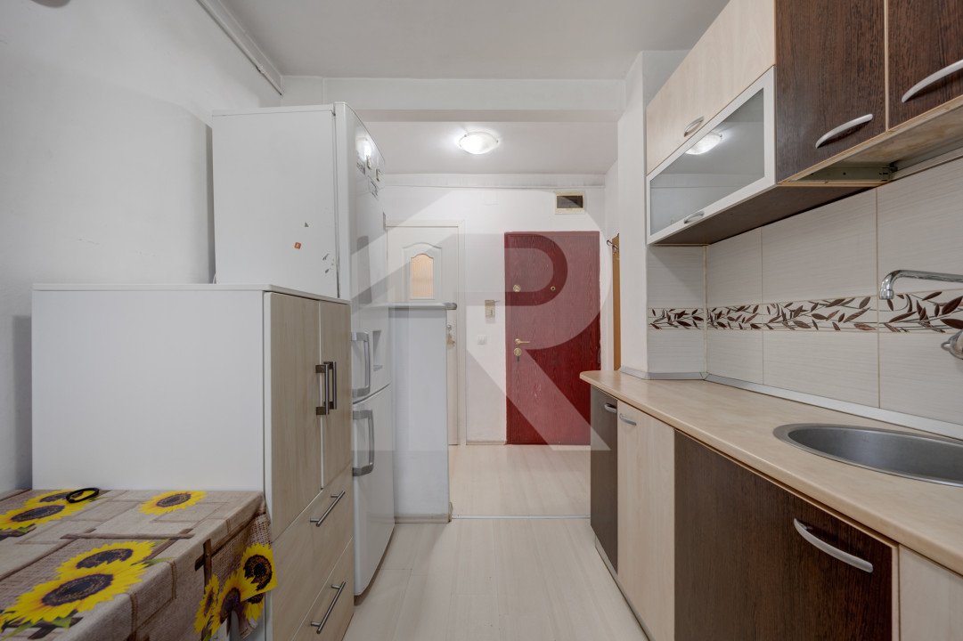 Apartament Titan, Liviu Rebreanu, Restaurant Alba