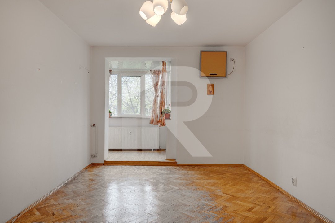 Apartament Titan, Liviu Rebreanu, Restaurant Alba