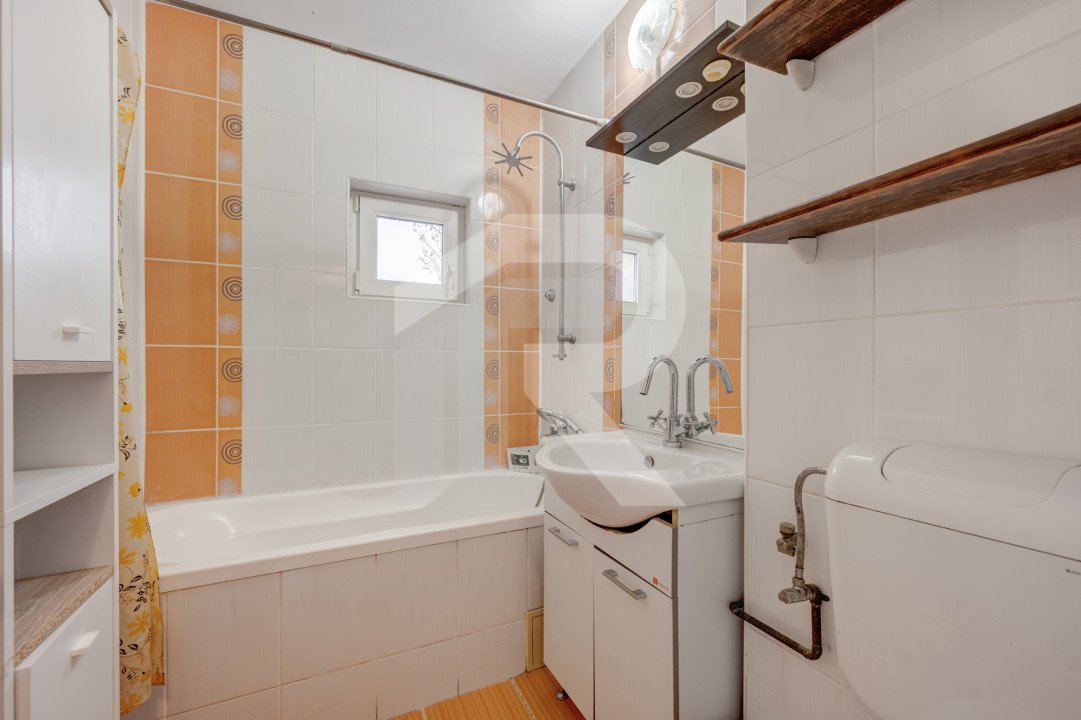 Apartament Titan, Liviu Rebreanu, Restaurant Alba
