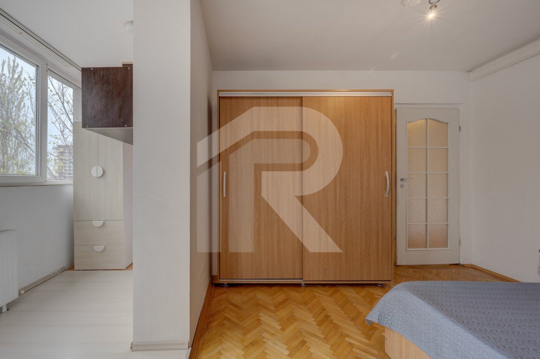 Apartament Titan, Liviu Rebreanu, Restaurant Alba