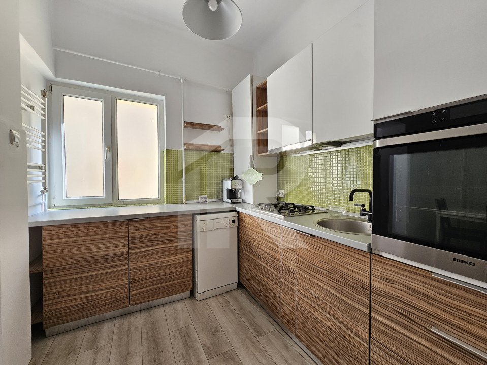 Apartament cochet cu 3 camere, la prima inchiriere , zona ultracentrala !