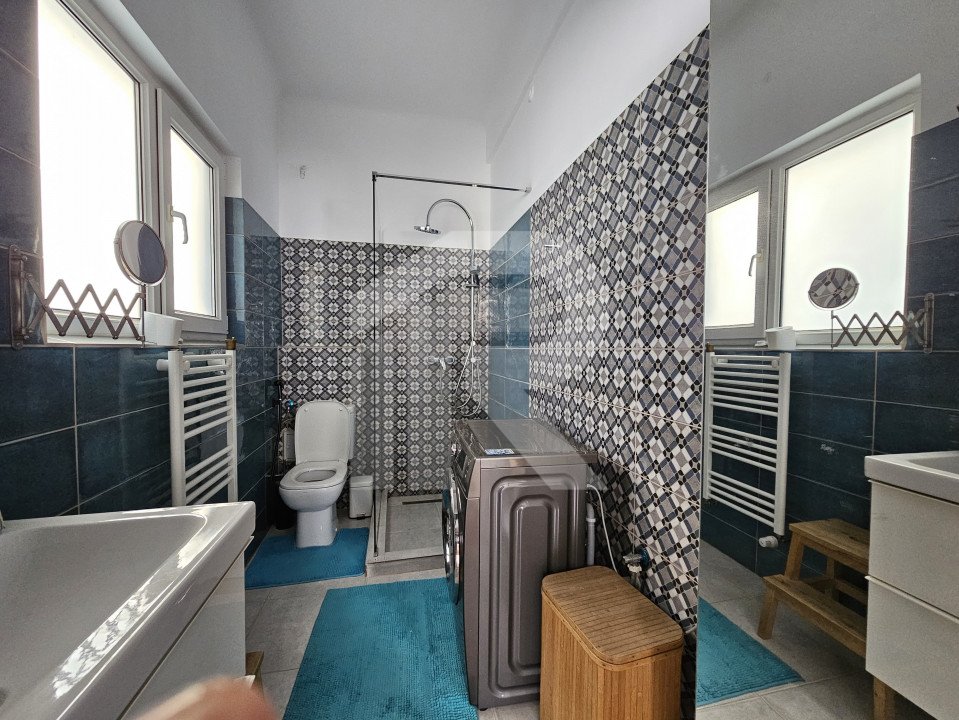 Apartament cochet cu 3 camere, la prima inchiriere , zona ultracentrala !