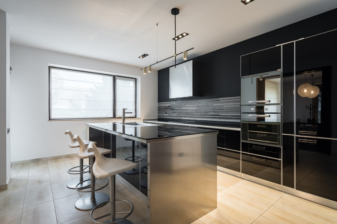 IANCU NICOLAE - COMPLEX TRAIAN, VILA PREMIUM 300 MPU, LOT 750 MP!