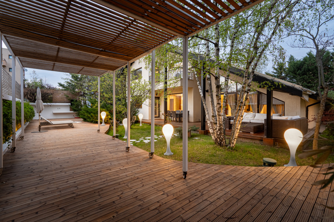 IANCU NICOLAE - COMPLEX TRAIAN, VILA PREMIUM 300 MPU, LOT 750 MP!