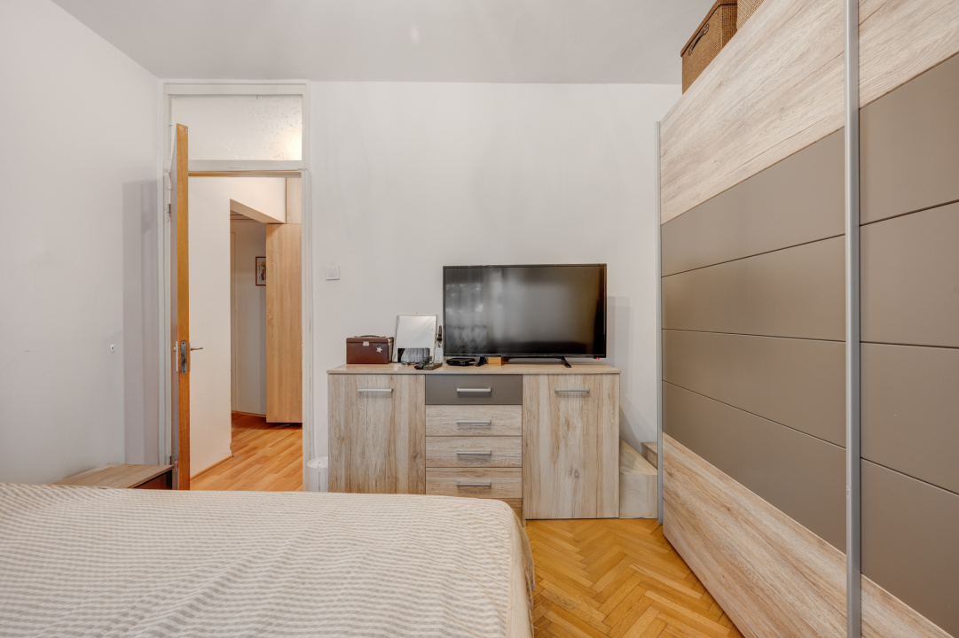 13 Septembrie, Marriott, str. Mihail Cioranu, etaj  1/8