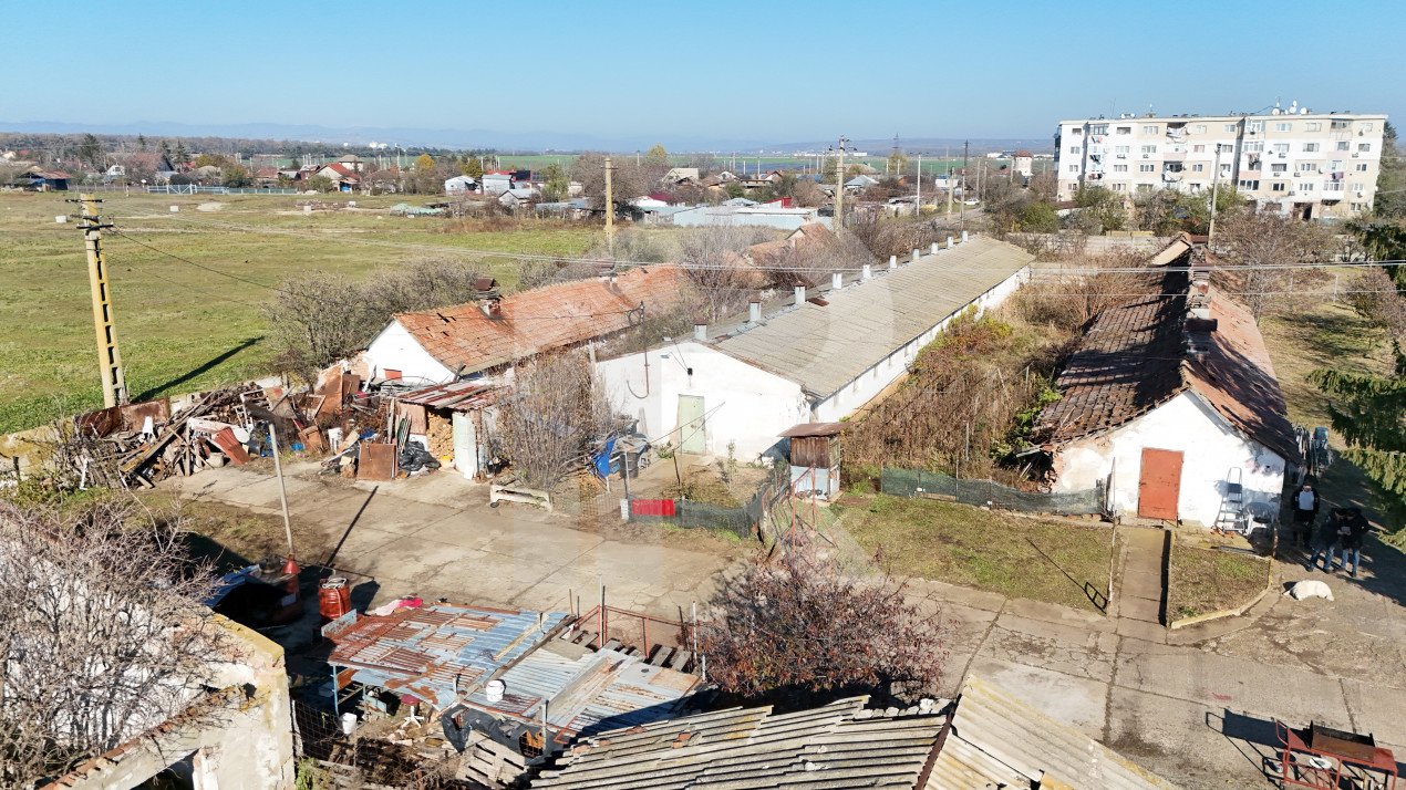 Casa 156mp | Teren 4464mp | 3 Hale | Buda | Proximitate DN 1 si Parc Industrial