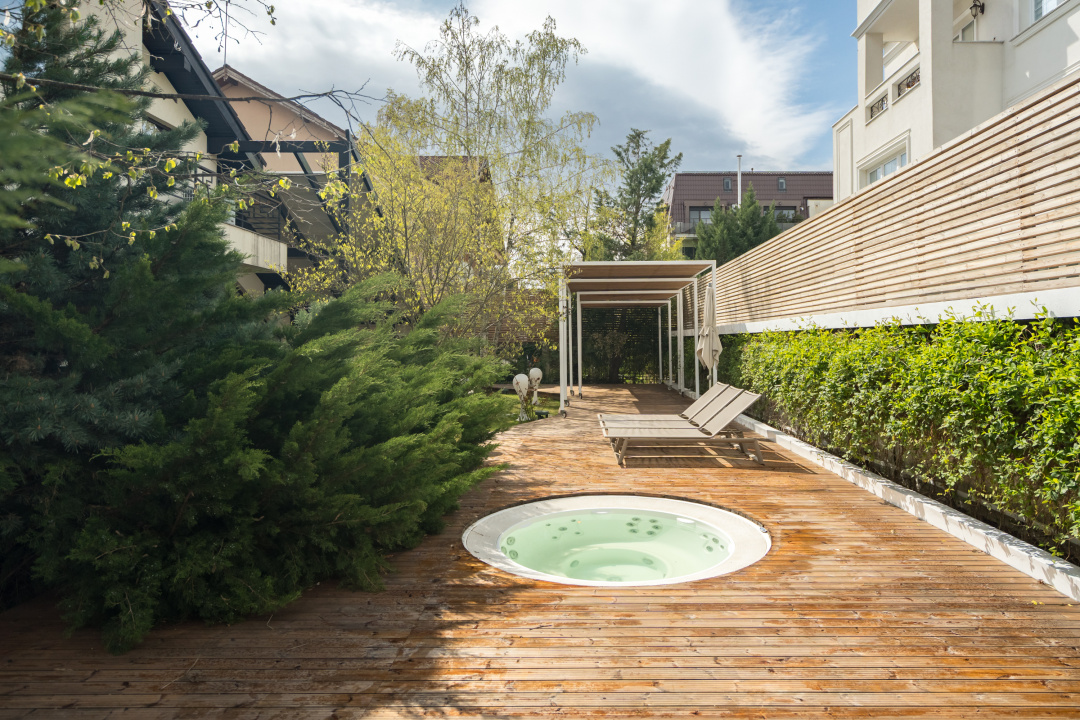 IANCU NICOLAE - COMPLEX TRAIAN, VILA 400 MP TOTAL, LOT 750 MP!