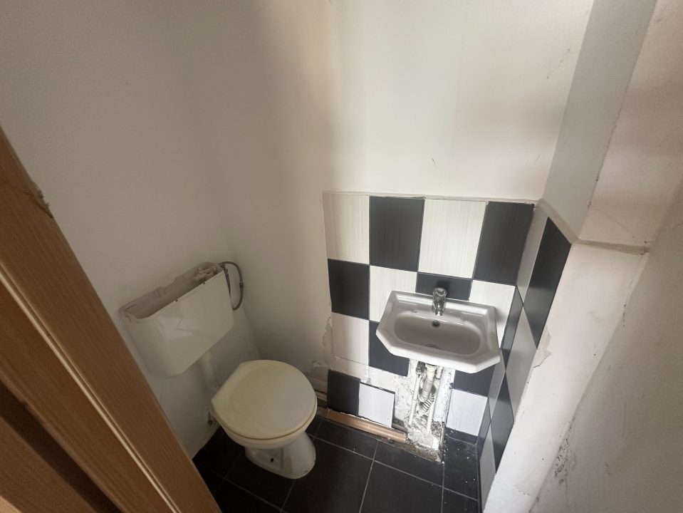 1 DECEMBRIE, 4 CAMERE 98 MP, LOT 22 MP PARCARE!