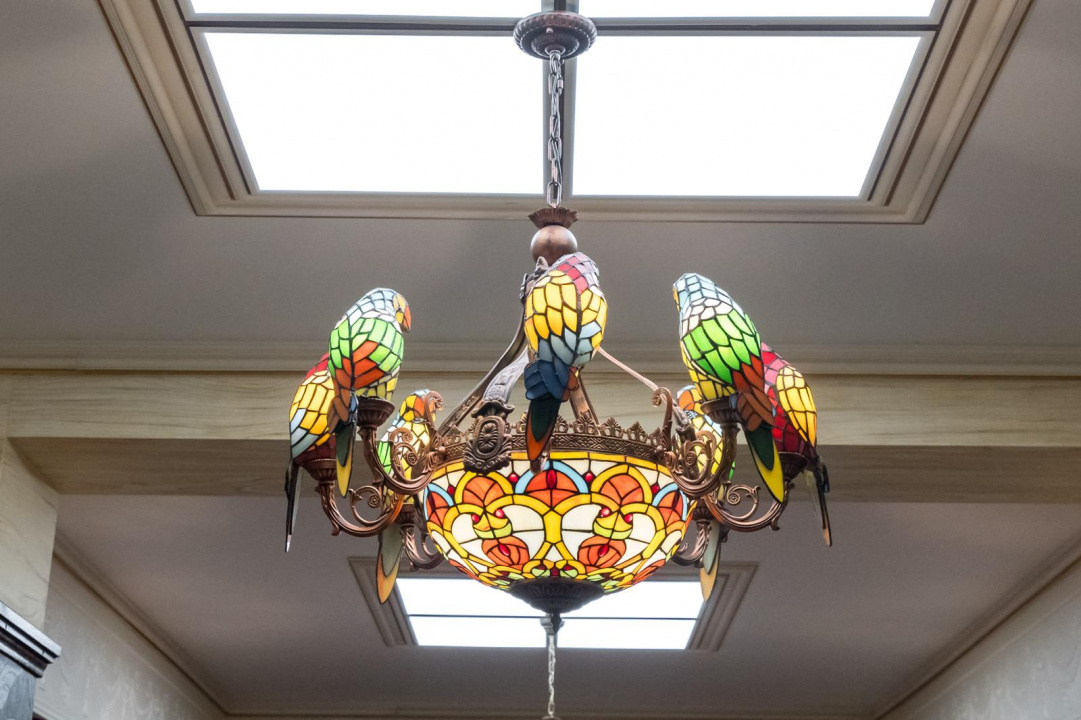 ARMENEASCA APARTAMENT 6 CAMERE 190 MP!