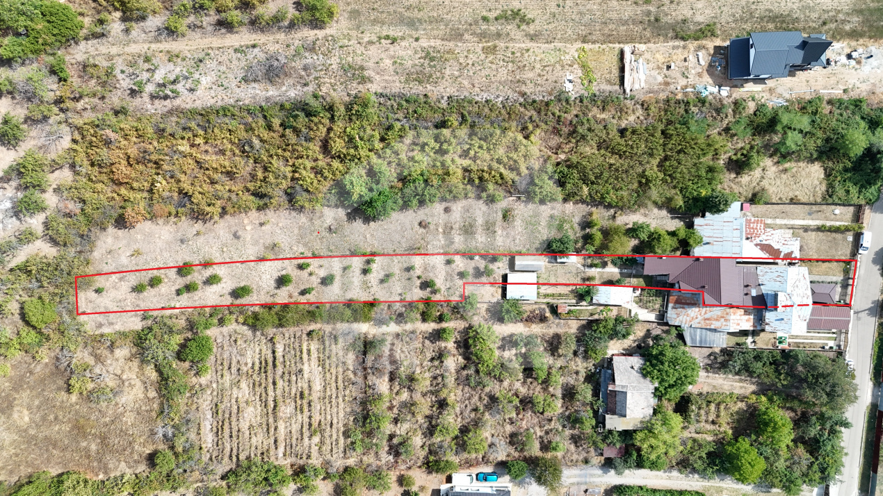 Casa | 356 mpc | Lot 1422 mp | Atelier de creatie | Locuinta/sediu | Baicoi