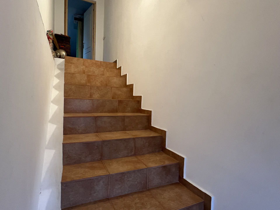 Vila de inchiriat Clinceni, 4 camere, 600 mp curte 