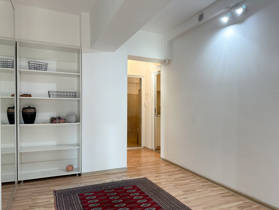 3 camere | Centrala proprie | 2 Bai | Unirii - Casa Poporului