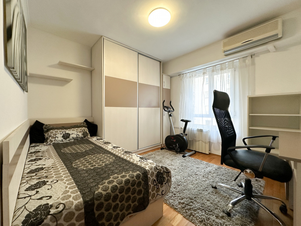 3 camere | 2 bai | Etaj 4 | Pasajul Mărășești | Unirii | 9 min Metrou