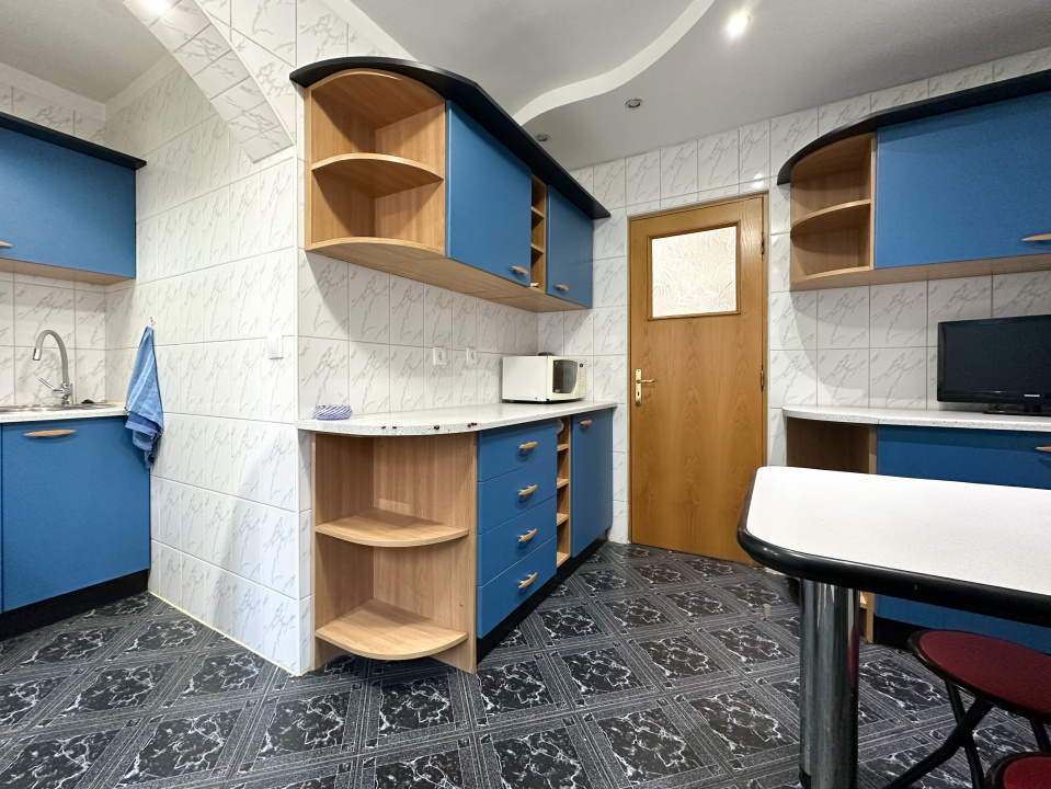 3 camere | 2 bai | Etaj 4 | Pasajul Mărășești | Unirii | 9 min Metrou