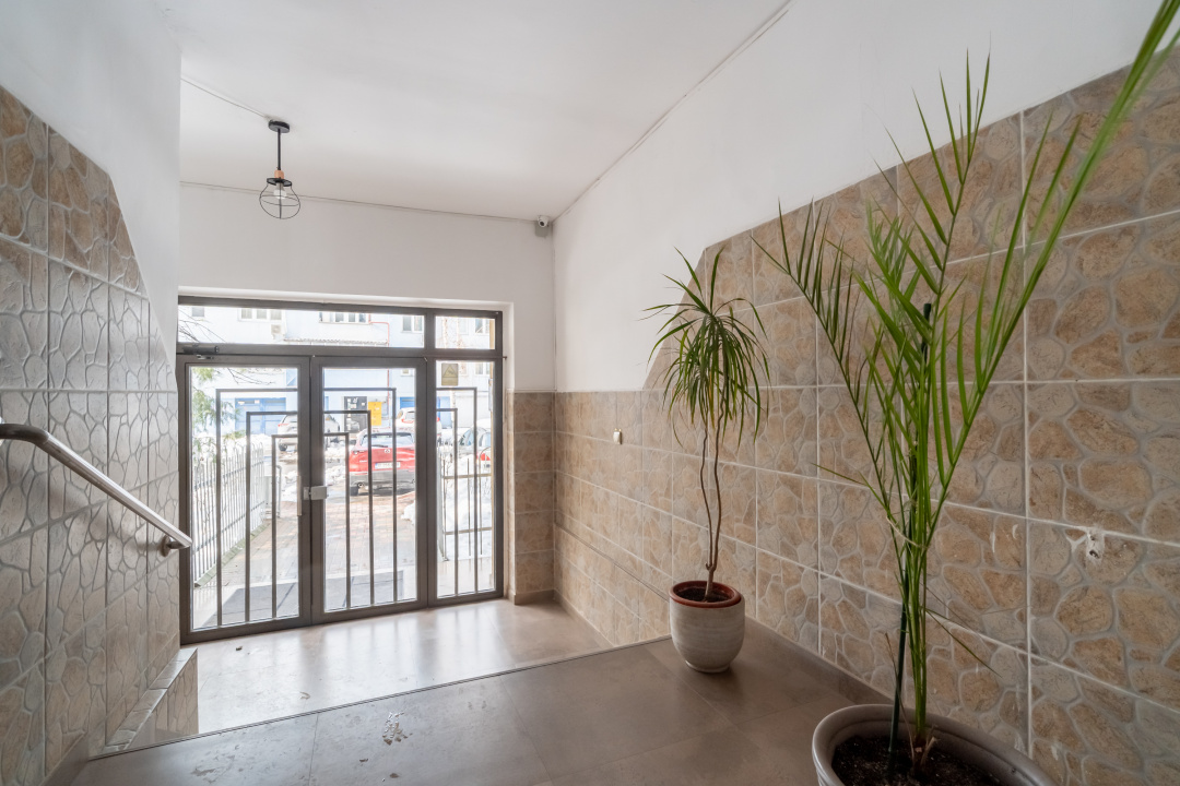 Apartament 3 camere, Nerva Traian, plan secund