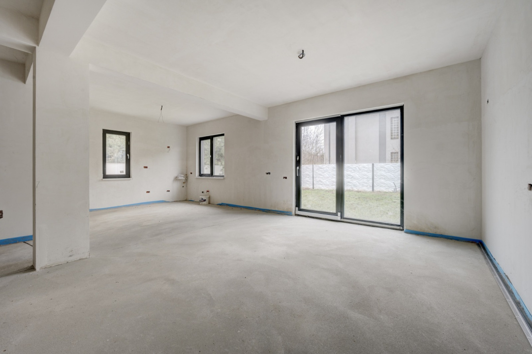 Casa se preda finisata - 4 bai - 3 dormitoare - curte - parcare -  metrou Păcii 