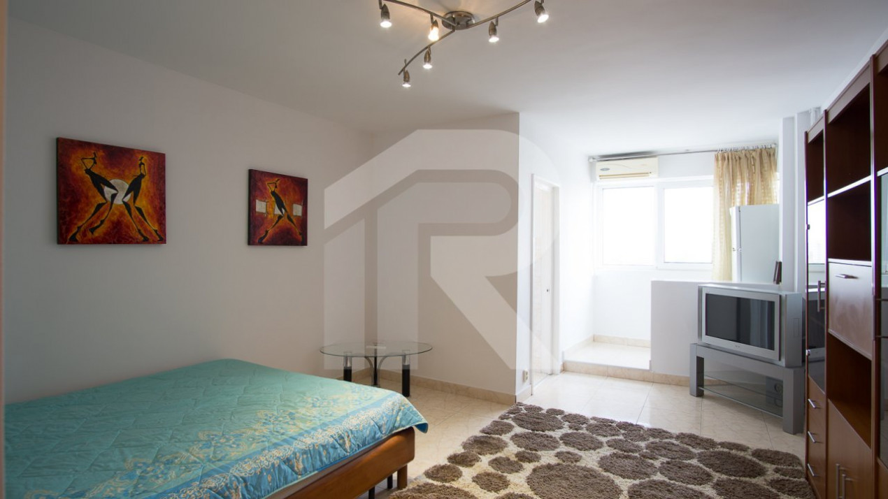 Bloc reabilitat, 2 lifturi, 9/10, 1984, Mihalache(1 Mai), Turda, renovata 