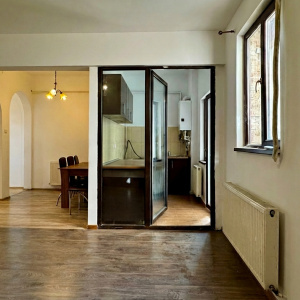 Apartament 2 camere în vilă | 57 mp utili | Vitan | potrivit firmă 