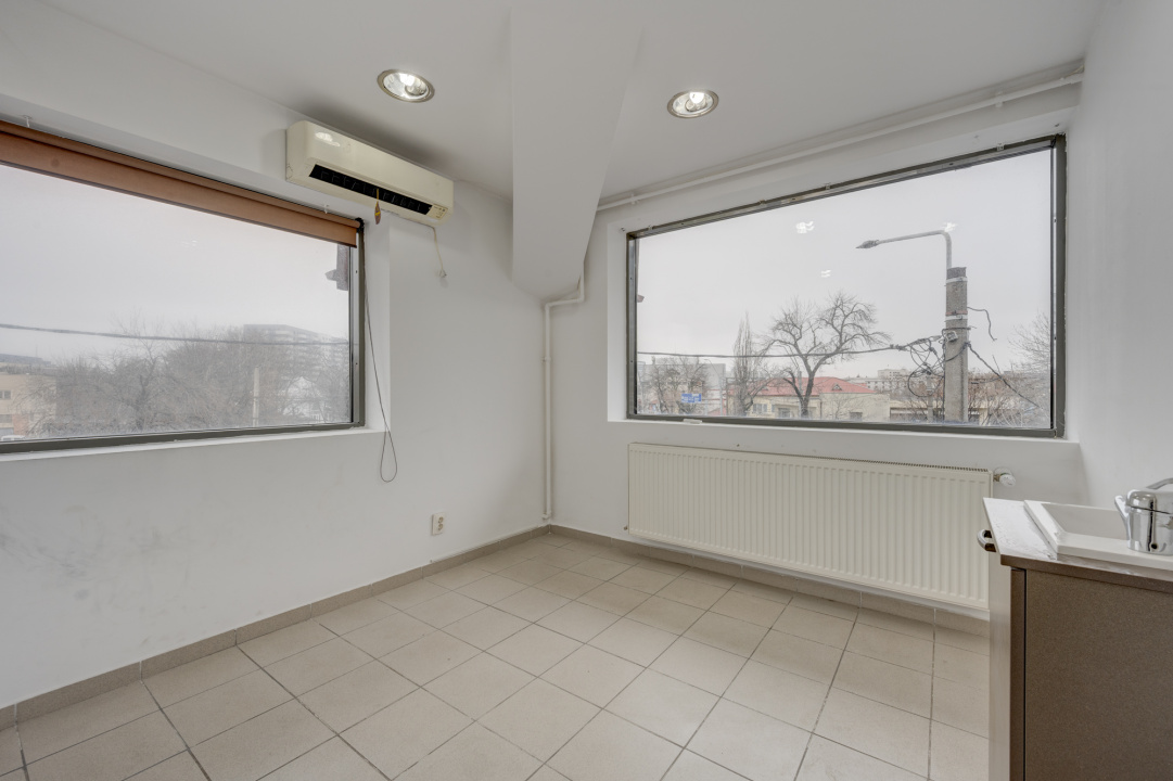 Drumul Sarii, Razoare, Academie, Locatie excelenta !