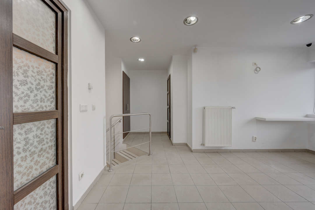 Drumul Sarii, Razoare, Academie, Locatie excelenta !