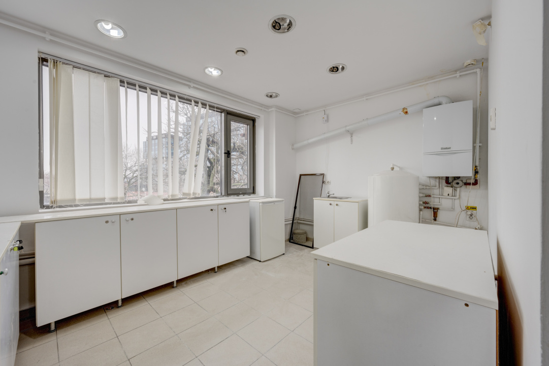 Drumul Sarii, Razoare, Academie, Locatie excelenta !