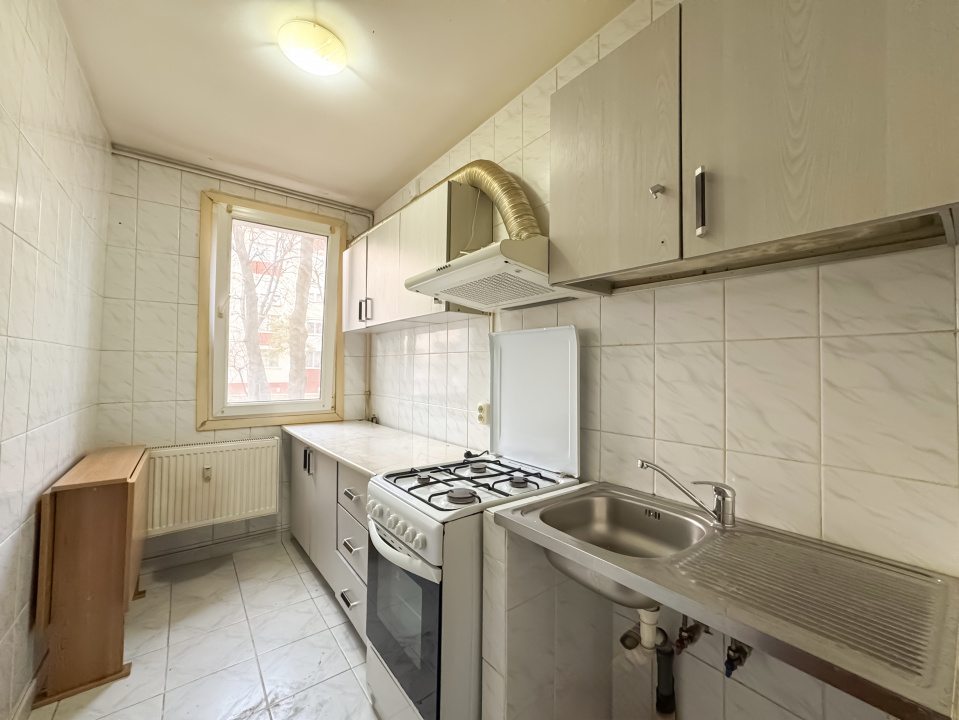 Garsonieră Decomandată 33mp. Bloc Reabilitat. Brâncoveanu, Grădiștea.