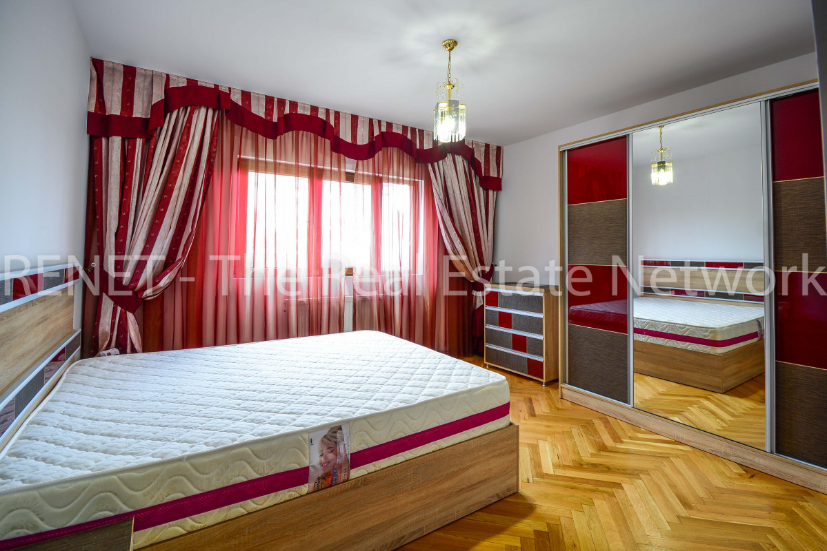 Bucurestii Noi, Chitila, Apartament 3  cam la curte, + terasa 60mp