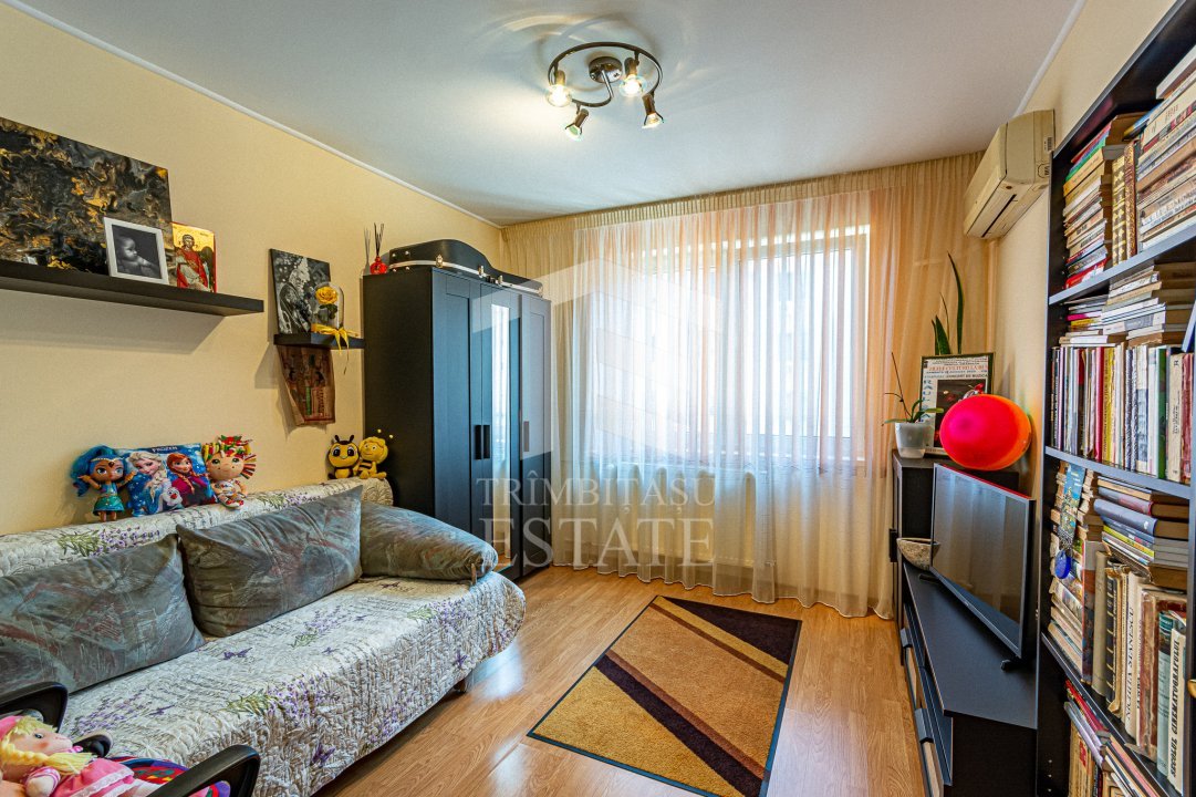 Teiul Doamnei, apartament cu trei camere, comision 0 pentru cumparator! 