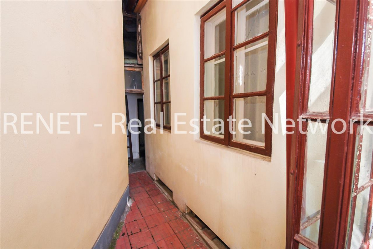 Casa 2 camere STEFAN CEL MARE - TUNARI singur curte OCAZIE!