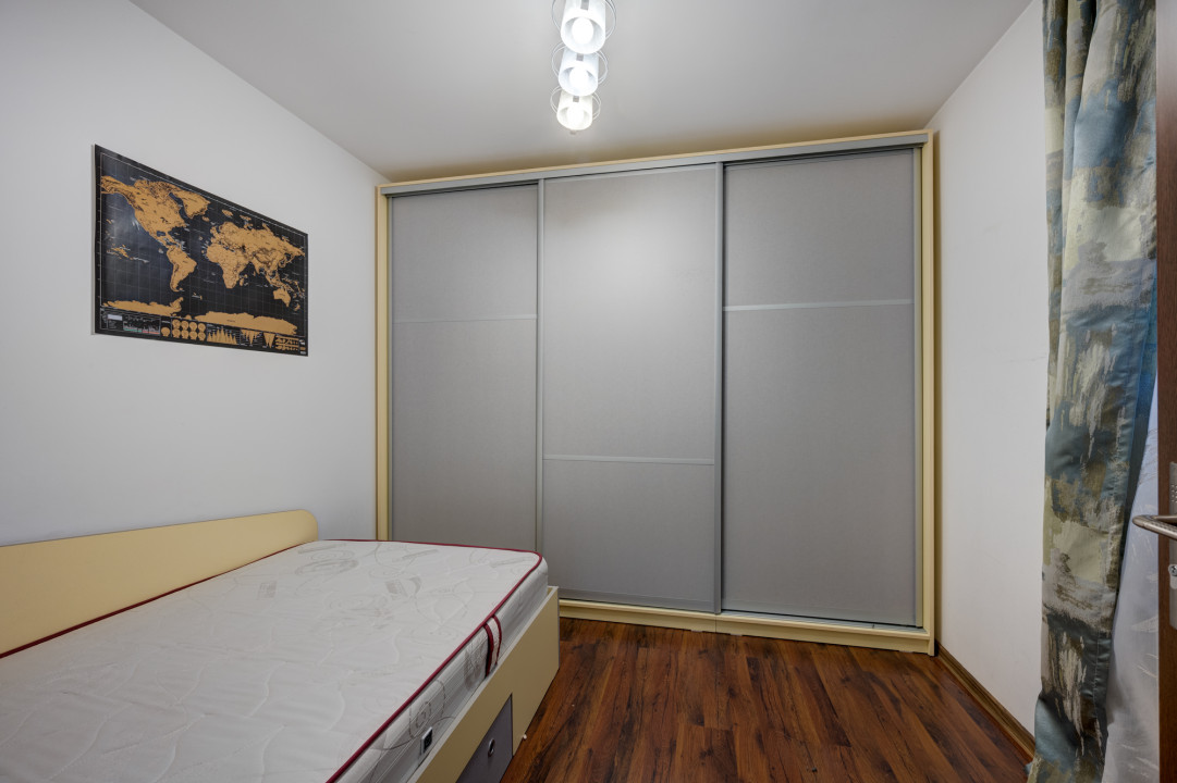 2 Apartamente  in Vila 5 Cam Metrou Basarab Gara de Nord