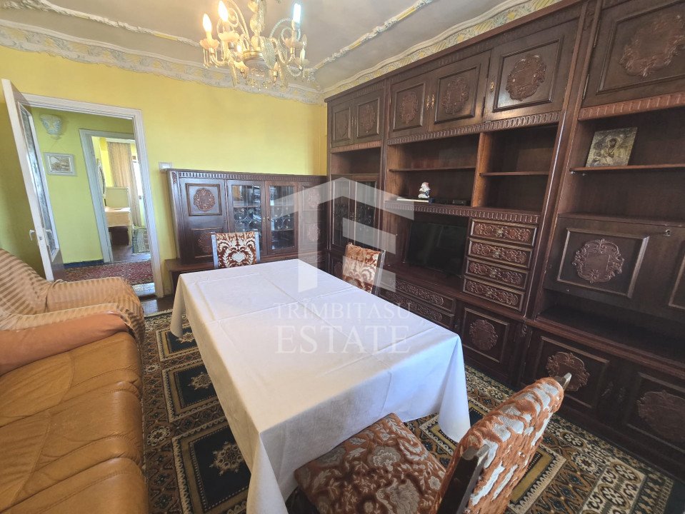 Centru - Apartament de 4 camere cu vedere Panoramica la Marea Neagra.